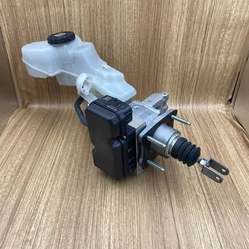 Cilindro maestro de freno ABS 2016-2017 Toyota Prius 47210-47110