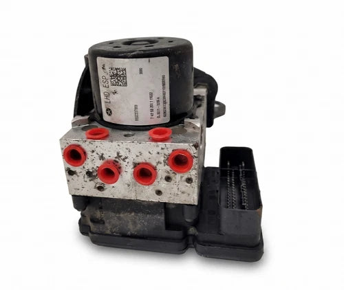 Bomba y módulo ABS 2014-2017 Jeep Patriot sin asistencia en pendiente