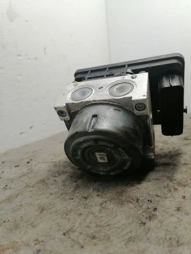 Bomba y módulo ABS 2014-2016 Mazda 3