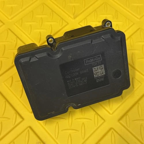 Bomba ABS 2012-2013 Ford Fiesta CE81-2C405-AB