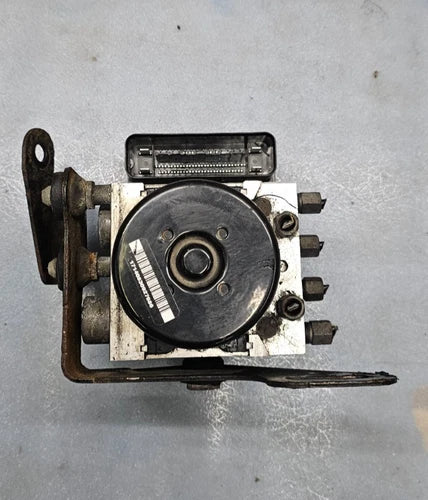 Bomba y módulo ABS 2009-2010 Jeep Grand Cherokee Commander