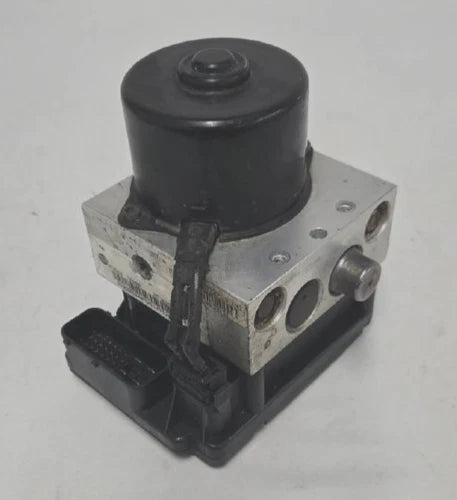 Bomba y módulo ABS 2001-2002 Nissan Xterra 3.3L 4X2