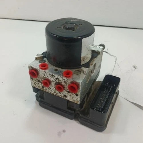 Bomba y módulo ABS 2010-2011 Toyota Tundra 4 dr